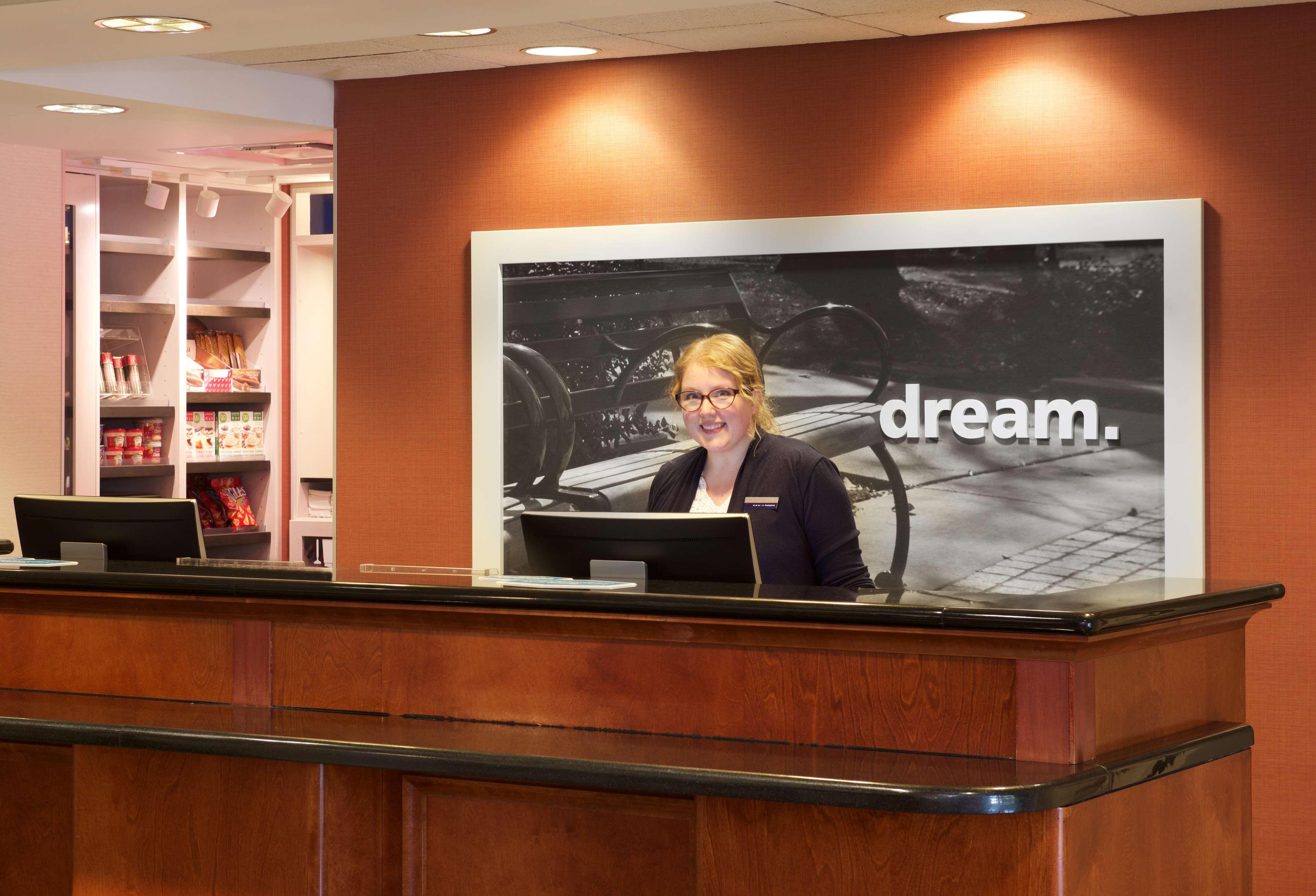 Hampton Inn & Suites Pittsburgh-Meadow Lands Washington Exterior foto