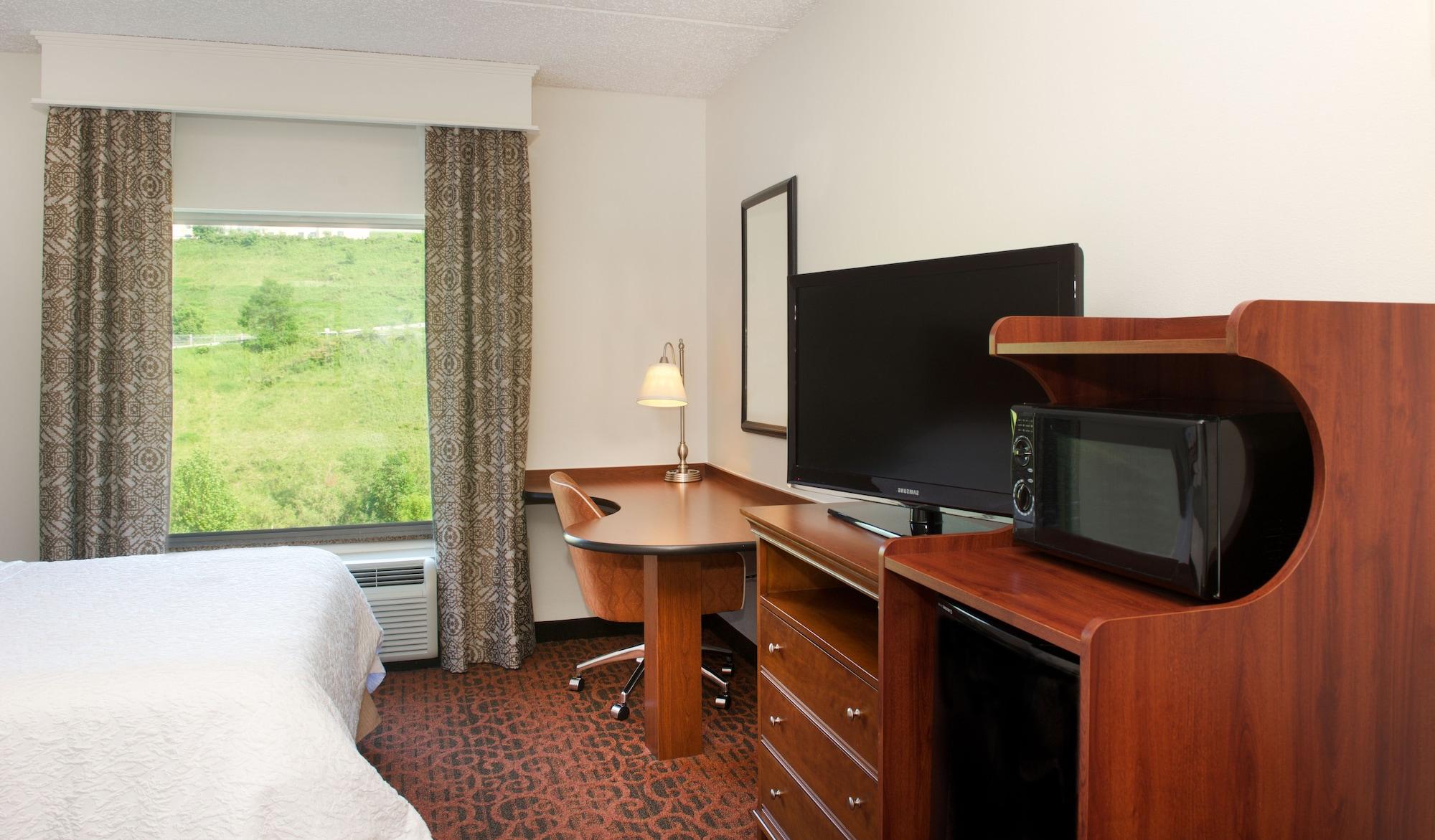 Hampton Inn & Suites Pittsburgh-Meadow Lands Washington Exterior foto
