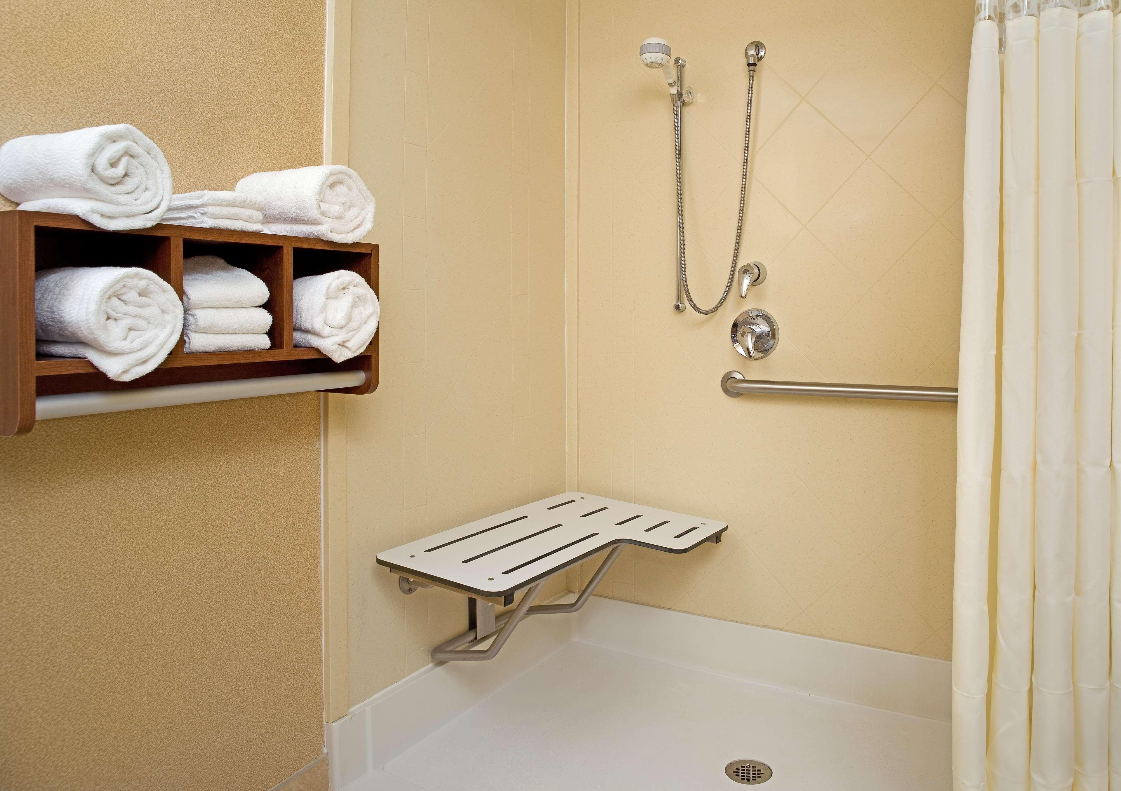 Hampton Inn & Suites Pittsburgh-Meadow Lands Washington Exterior foto