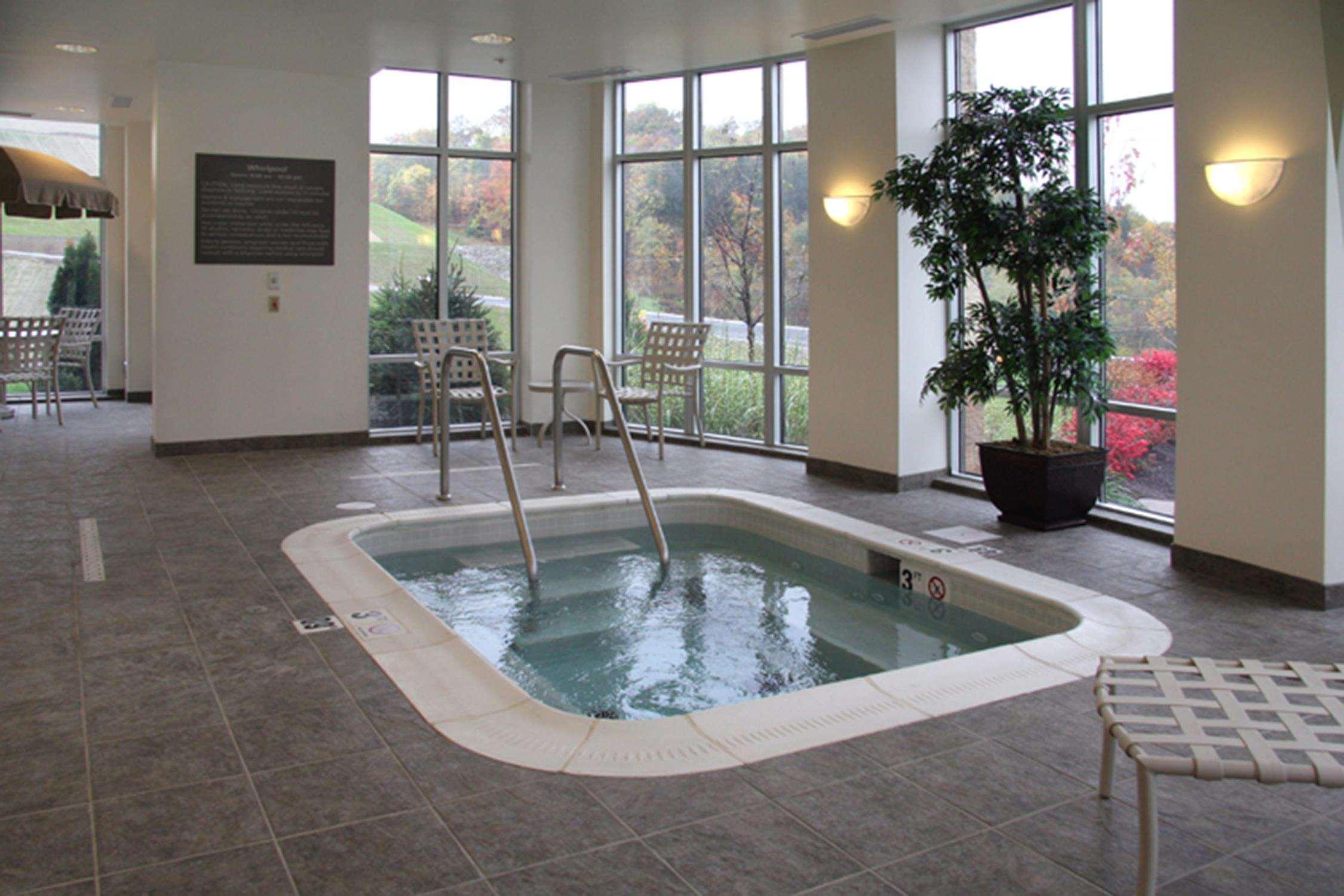 Hampton Inn & Suites Pittsburgh-Meadow Lands Washington Exterior foto